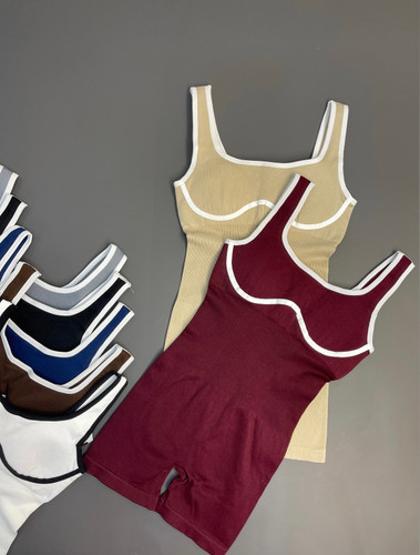 اورال شورتکی زنانه مدل سیملس پشت چین دار نوار دوزی کد 0435