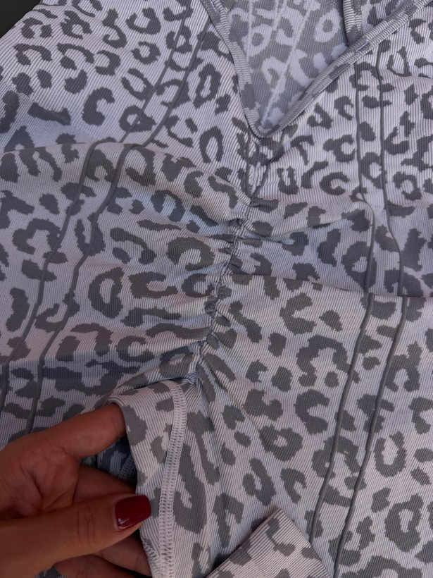 اورال ورزشی زنانه مدل سیملس پلنگی پشت گره ای کد 0443